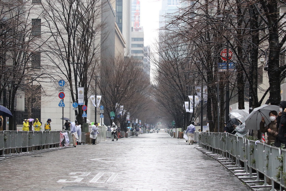 東京馬的起點為東京都廳，根據官方高度圖顯示，前5~6公里為下坡，小心腳下石板路