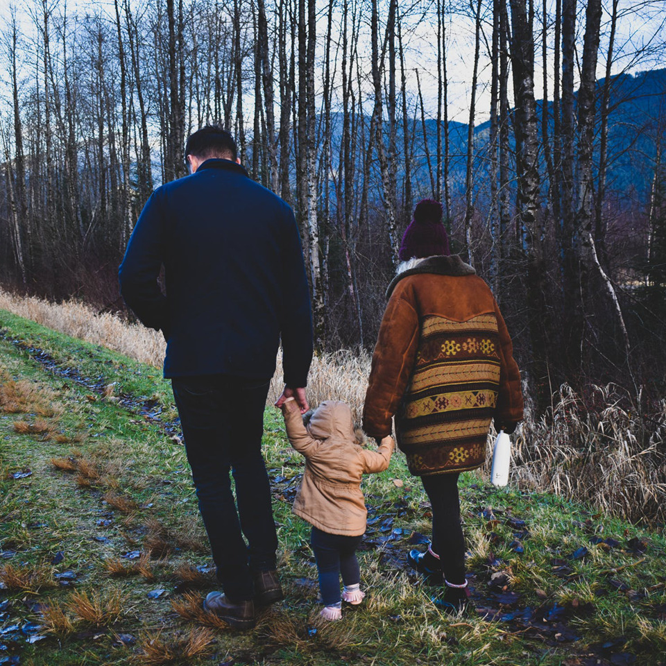 親子踏青，輕鬆的散步、戶外野餐，享受大自然山裡芬多精的同時，也別忘記愛護它
